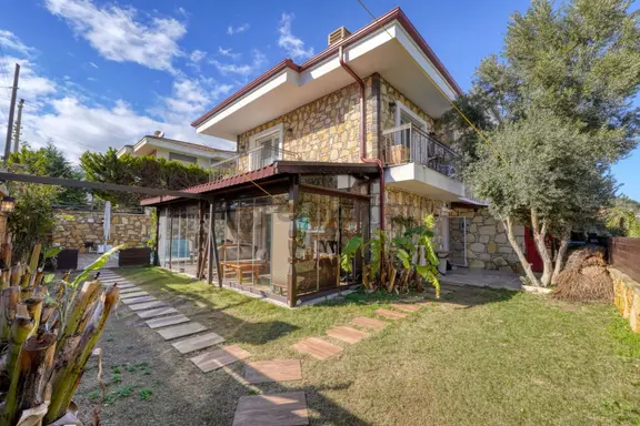 Alaçatı Gayrimenkul'den Dalyan'da Kiralık Havuzlu Villa. 2