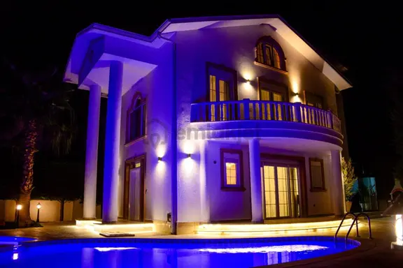 Antalya Belek 4+1 Özel Havuzlu T.hamamı,jakuzili,saunalı Ultr.lüks Villa 1