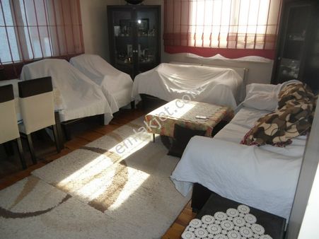 Ümraniye Çarşı Metrosu Karşısı 2+1 Satılık Daire