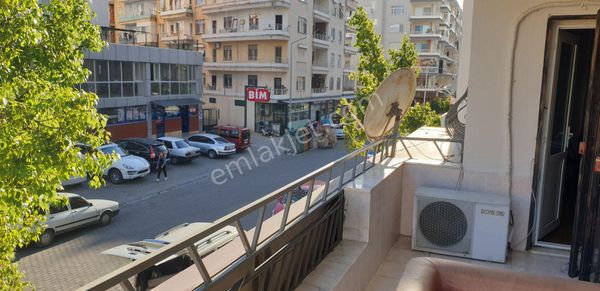 Erdemli Merkez Mah Maliye Bina Yanın Satılık 3+1 Daire