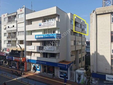 Bülent Ateşci'den İstiklal Cad. İşbankası Üstü Satılık Daire