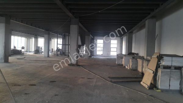 Hadımköy Yolunda Kiralık Depo Ve İş Yeri