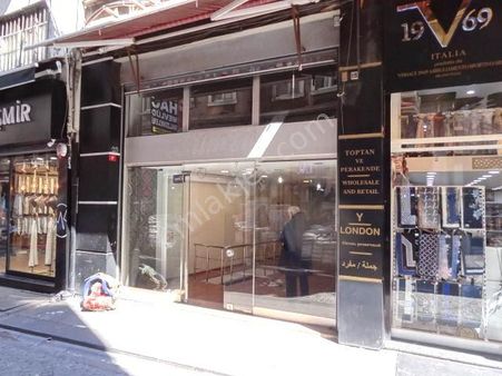 Mercan Mah.sultanhamam Fincancılar Caddesi Kupon Mağaza 125m2.