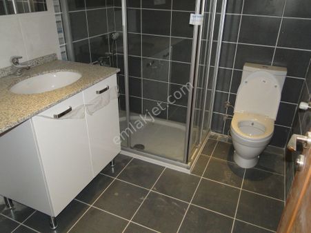 İçerenköyde Deprem Yönetmenlikli 3+1 Kiracılı Daire