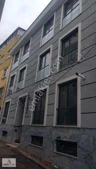 Ayvansarayda 8 Daireli Sıfır Bina