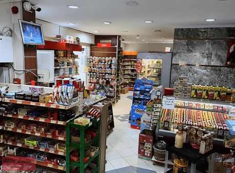 Küçükyalı Da Fırsat Dükkan