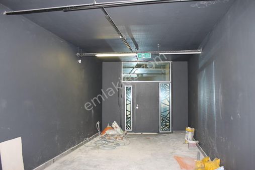 Büyükçekmece Merkez E5 Üzerinde Kiralık İş Yeri