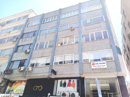 Şavaş Mahallesi Kanatlı Caddesinde Temiz Satılık Büro
