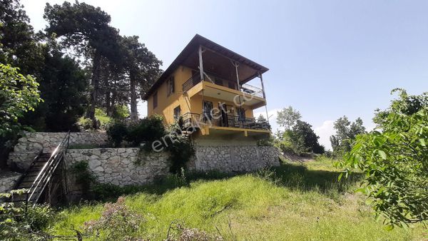 Büyük Bahçeli Yeni Villa