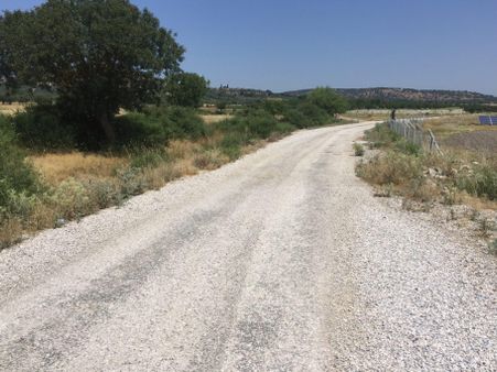 Yayla Mah 3800m2 Asvalt Dibinde Tek Tapu Arazi