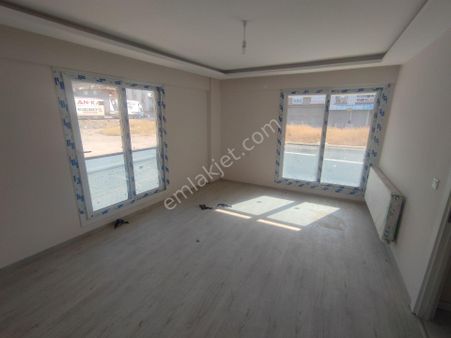 Dairemiz M.kemal Mah. Bahçe Nizamlı 2+1 Yüksek Giriş Doğal Gazlı Daire