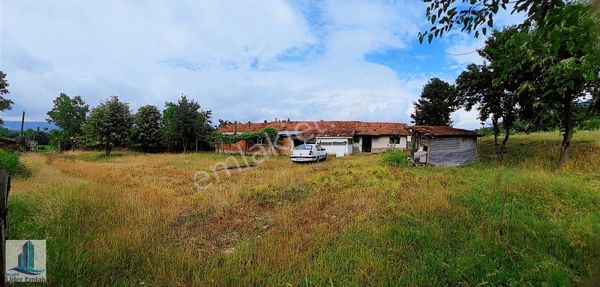 3380 M2 Arsa Üzerine Kurulu Süper Konumda Köy Evimiz Satılıktır