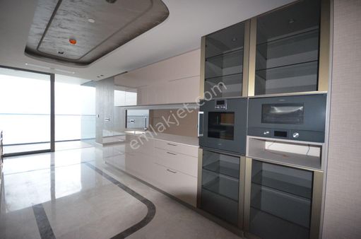 Ciğdem Emlak'tan Yedi Mavi Sitesinde Satılık 5+1kaptan Köşkü Daire