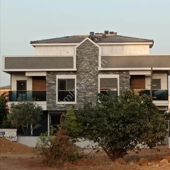 Koyuncu Group Tan Menderes Kemalpaşada Satılık Villa
