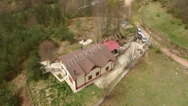 Düzce Kaynaşlı Da Ormanda Satılık İmarlı Villa