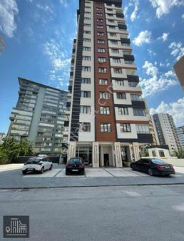 Şefik Can Caddesi Yakını Siteler Bölgesinde 450m2 Satılık İşyeri