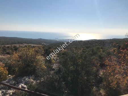 Kızkalesi'nde Mükemmel Deniz Ve Doğa Manzaralı Satılık Arazi