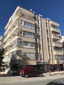 Dayı Yegen Emlaktan Satılık Daire Mehmet Akif Ersoy Emre Apt 3+1