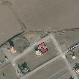 İzmir Dikili Salihler De 301 M² Villa Arsası