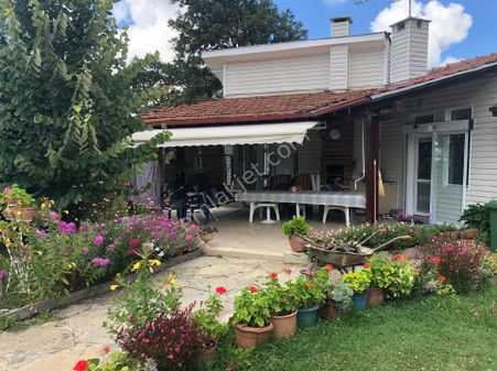 İstanbul A Yakın Cennet Bahçesi Desek Yeri Var...vedat Ergün Satar Hergünden