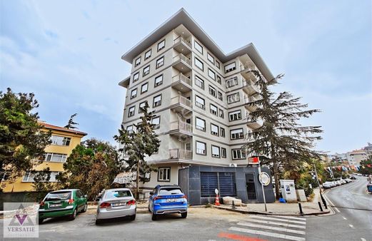 Akmerkez Yurume Mesafesı Yenı Bına Garajlı Asansorlu 2+1 Giriş