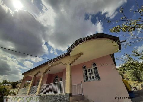 Tanç Grup'tan Seyrantepe'de Şehir Manzaralı 1990m2 Bahçeli Müstakil Satılık Daire