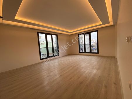 Acil Buca Yeşilbağlar Mahde 3+1 140m2 Dgazlı Havuzlu Siteiçi Lüx Satılık Daire