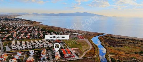 Ümmetoğlun'dan 4+1 İkiz Nizam Bahçeli Müstakil Tripleks Villa Sıfır