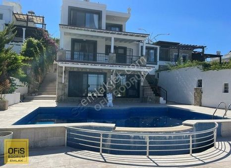Gündoğan Satılık 6+2 Deniz Manzaralı Müstakil Villa