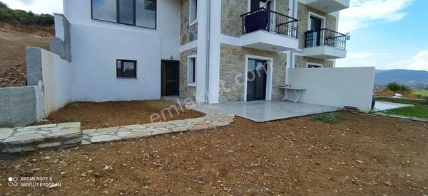 Ela Emlak'tan Datça Merkeze Yakın 3+1 Bahçeli Daire