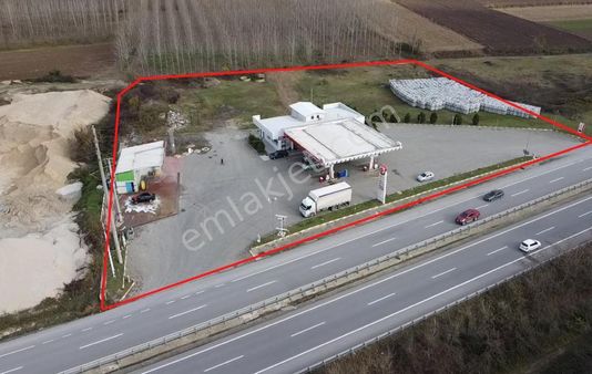 Remax Mavi-akyazı Kuzuluk Yolu 10.618m2 İntifasız Faal Akaryakıt