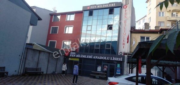 Güvenay - Çorum Kadeş Meydanı Yanında Satılık Komple Bina