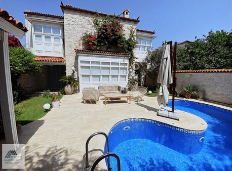 Alaçatı Gayrimenkulden Alaçatı Hacımemiş Özel Tasarım Taş Villa Otele Uygun