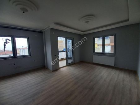 Güvenay - Çorum Bahçelievler Bahar 1.cadde Üzeri Sıfır 2+1