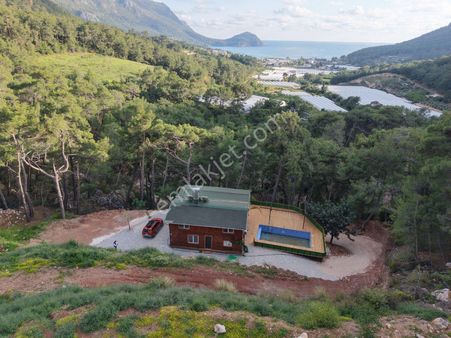 Bmk Emlaktan Antalya Kumluca Karaözde Satılık Deniz Manzaralı Villa