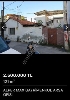 Gümüşpala Karakola Yakın 121m2 Arsa Çatılı Ev İlan No.19 88 ) Fiyat. 2.300 Tl.