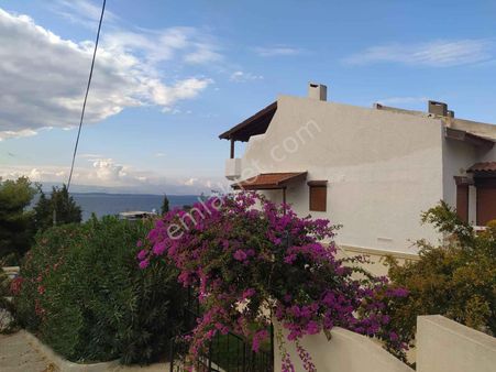 Çeşme Ardıç Paşalimanı Yıllık Kiralık Deniz Manzaralı Dubleks