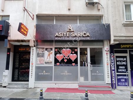 Ümraniye Atatürk Mahallesinde 3 Katli Çift Cepheli Dükkan