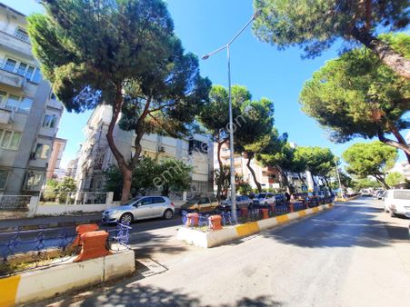 Beşeylül Caddesinde Köşebaşı 3 Cepheli 5.kat