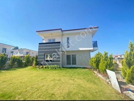 Güzelçamlıda Full Deniz Manzaralı Sıfır Villa