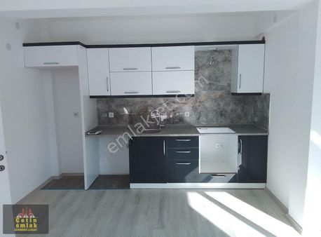 Kuşadası Davutlar Havuzlu Sitede Satılık 2+1 Sıfır Daire