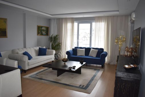 Büyükçekmece Atatürk Mah Manzaralı Lüx Havuzlu Sitede 4+2 Dubleks