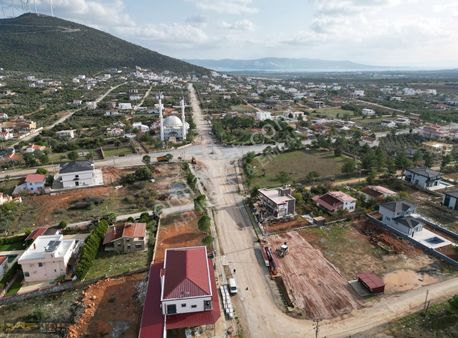 Didim Yeşiltepe De 700 M2 Müstakil Arsa