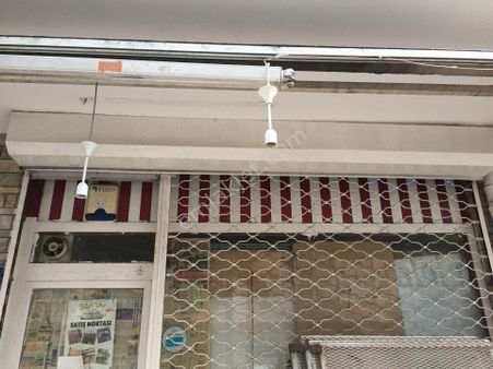 Neon Dan A.eğlencede Dükkan Hastanelere Yürüme Mesafeli