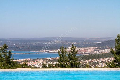 Muhteşem Deniz Manzarası İle 4+1 Yazlığımız Acil Satılık