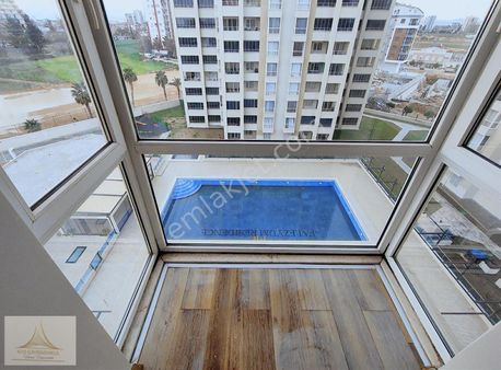 Altıntaşta Havuzlu Güvenlikli Sitede Bakımlı 3+1 Satılık Daire