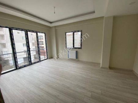 Kartal Yunus Mahallesinde Satılık Daire