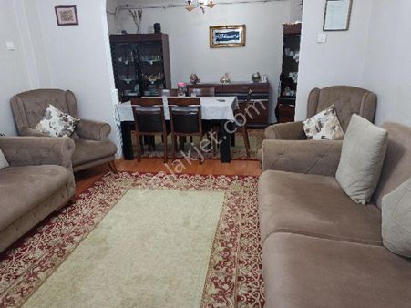 Metin Emlakdan Yedikule Hacıevhattinde Satılık Full Yapılı Daire