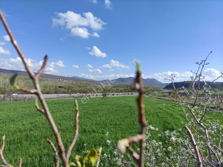 Özpınar,dan Çavuş Köyü Satılık Tarla 8.550 M2 Petrol Yeri Konya Antalya Üzeri Yol 30 Metre