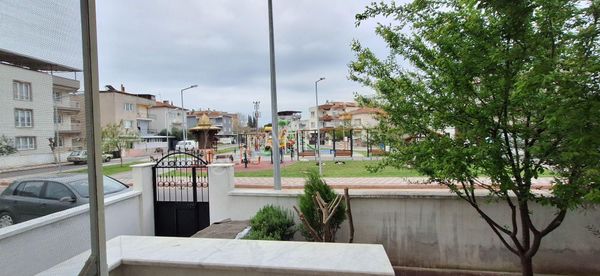 Akhisar Hacıishakta Satılık 293 M Kare 3 Kat İmarlı Arsa